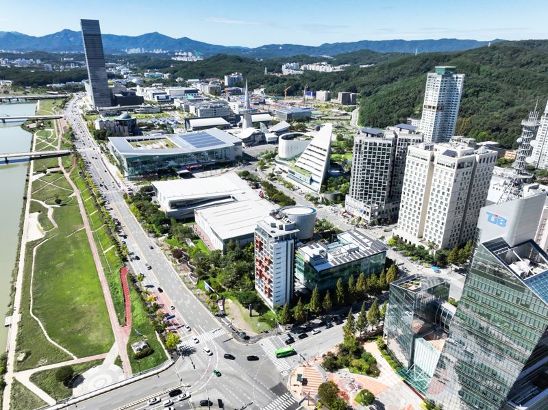 기술 패권 경쟁 심화! 딥테크 기반 기술 사업화 시대 개막… R&D 성과 확장 가속화