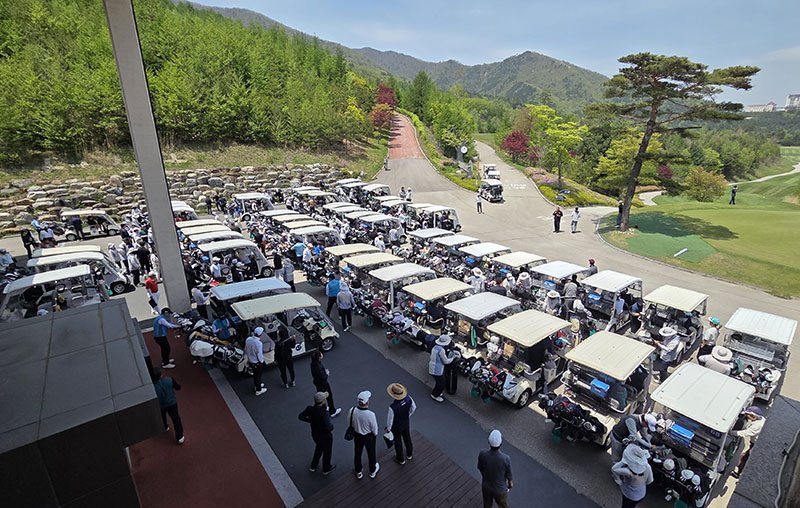 오투리조트CC에서 라운딩을 준비하고 있는 골퍼들 모습.(사진=오투리조트 제공) *재판매 및 DB 금지