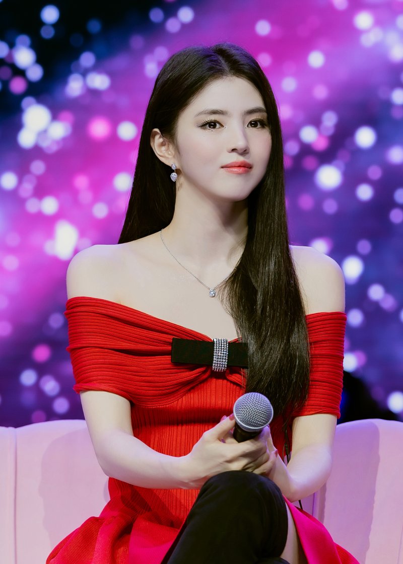 한소희, 방콕 팬미팅 성료…日 도쿄서 열기 잇는다