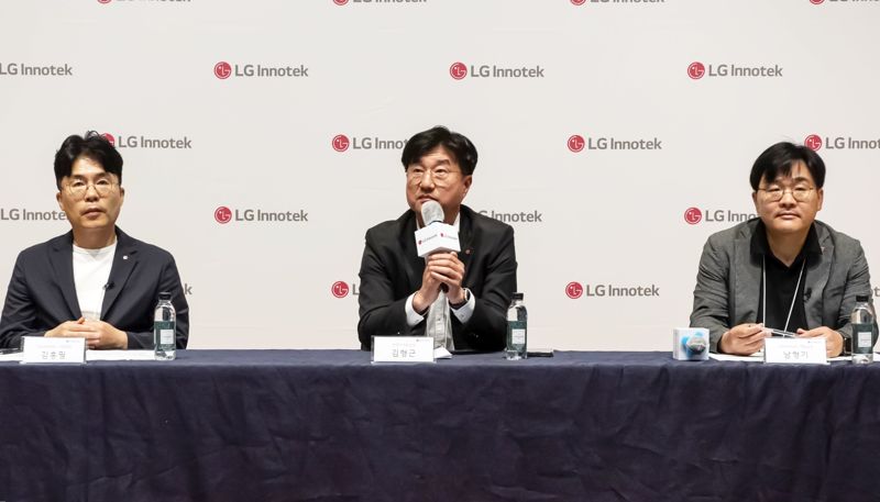 "폰으로 차 문 열고 아이 감지까지" LG이노텍, 디지털키 앞세워 車통신부품 매출 1.5조 만든다