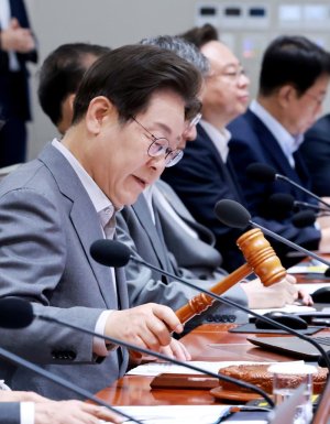 최신 뉴스 이미지