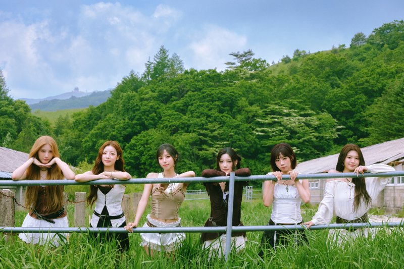 퍼플키스가 들려주는 행복의 주문 "우리만의 청량 매력" [N인터뷰]