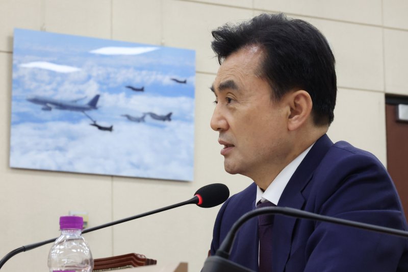 안규백 국방부 장관 후보자가 15일 오전 서울 여의도 국회 국방위원회 전체회의장에서 열린 인사청문회에 출석해 의원 질의에 답하고 있다. 2025.7.15/뉴스1 ⓒ News1 이광호 기자