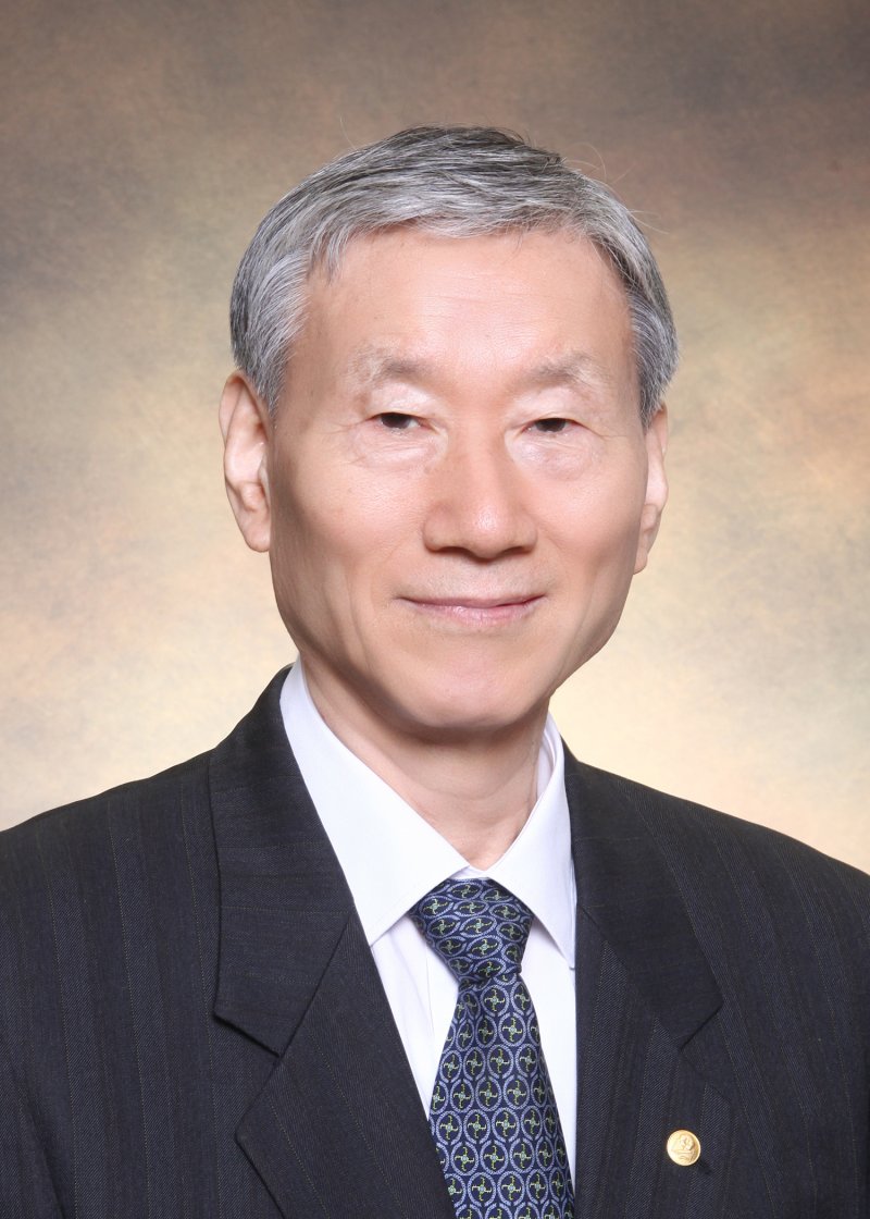 한송엽 바카라 에볼루션 명예바카라 에볼루션. (대한민국학술원 제공)
