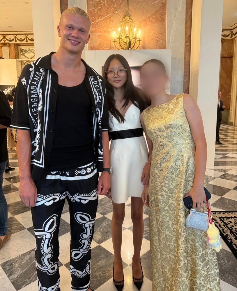 '추성훈 딸' 추사랑, 14살 맞아? 홀란드 옆 모델 포스