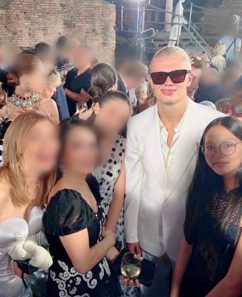 '추성훈 딸' 추사랑, 14살 맞아? 홀란드 옆 모델 포스