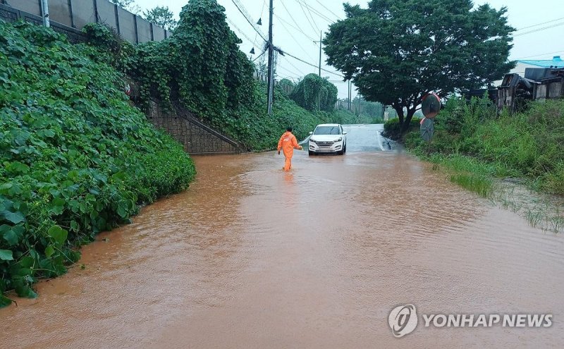 호우 특보, 충남 곳곳에서 침수 피해 (출처=연합뉴스)
