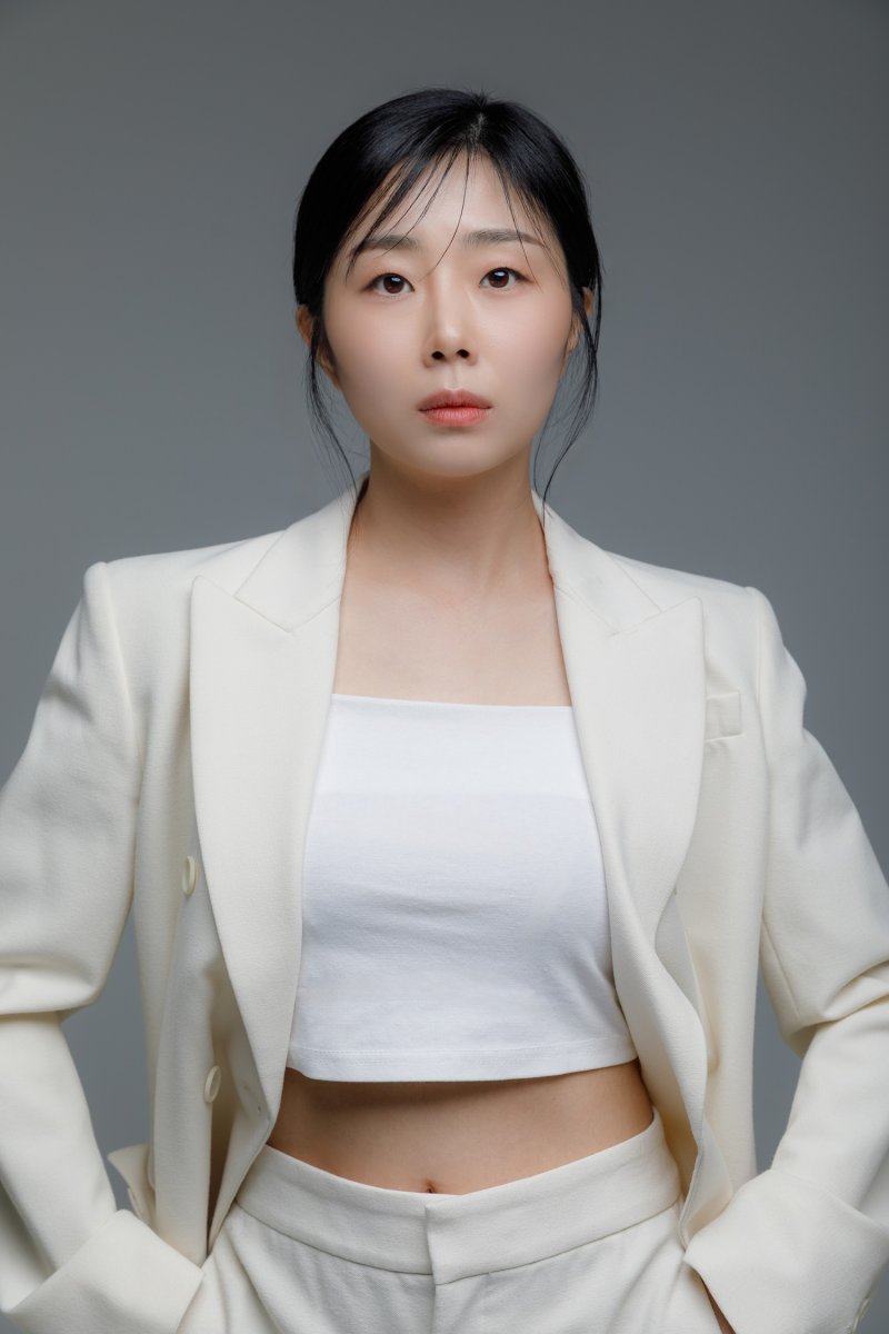 '파인' 주보비, 70년대 다방 종업원 변신…걸쭉한 사투리 강렬 존재감