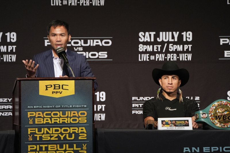 [라스베이거스=AP/뉴시스] 필리핀 복싱 영웅 매니 파키아오(46)가 16일(현지 시간) 미 네바다주 라스베이거스에서 기자회견하고 있다. 파키아오는 19일 라스베이거스에서 세계복싱평의회(WBC) 웰터급 챔피언 마리오 바리오스(30, 미국)를 상대로 복귀전을 치른다. 2025.07.16.