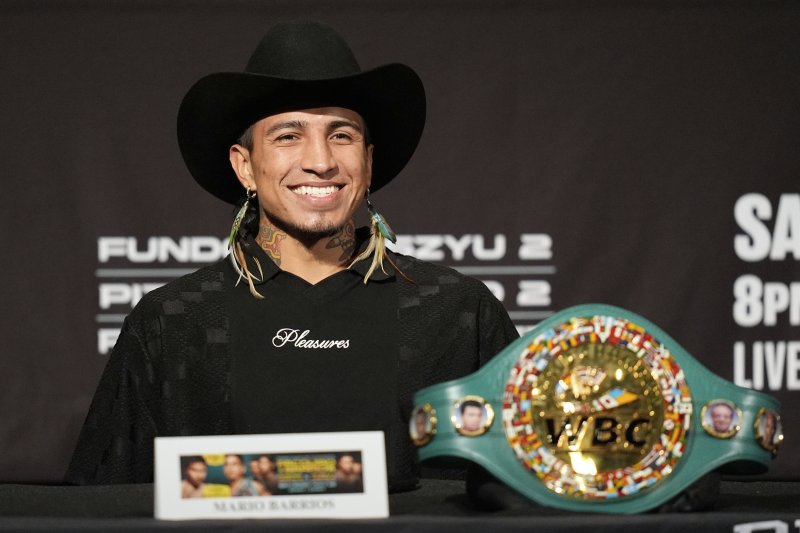 [라스베이거스=AP/뉴시스] 세계복싱평의회(WBC) 웰터급 챔피언인 마리오 바리오스(30, 미국)가 16일(현지 시간) 미 네바다주 라스베이거스에서 매니 파퀴아오와 타이틀 기자회견을 하고 있다. 2025.07.16.