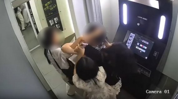 '베트남 폭행' 한국 여성, 회사서 쫓겨났다..사측 "직원 비윤리적 행위 용납 못해"