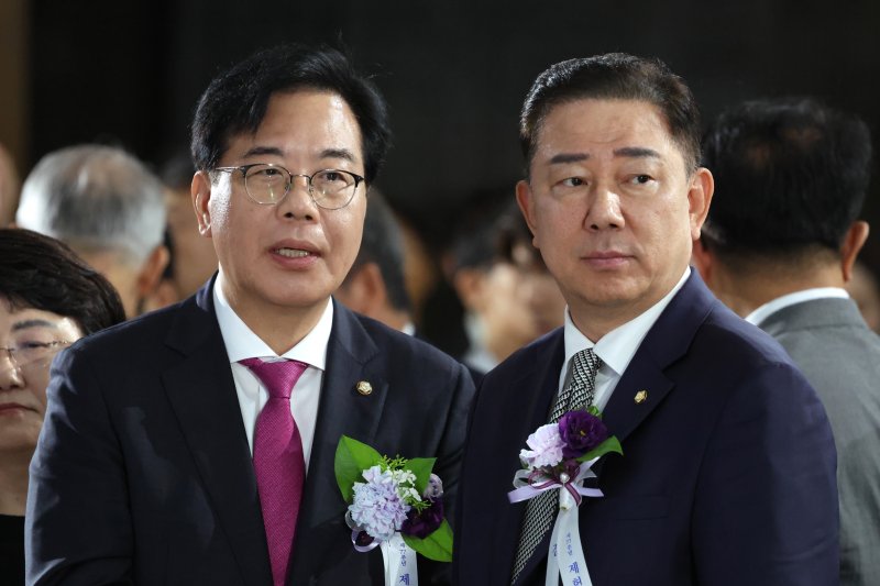 [속보] 與, 낙마 없이 장관 후보자들 청문보고서 채택 강행한다