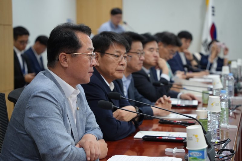 17일 문금주 더불어민주당 국회의원(고흥·보성·장흥·강진)이 '한국 김산업의 미래발전 방안 토론회'를 개최했다(문금주 의원 제공)