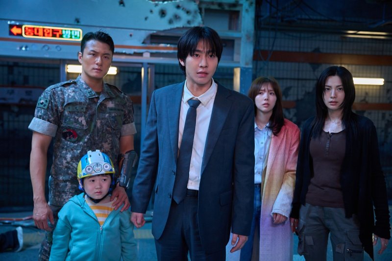 영화 '전지적 독자 시점' 속 장면 (출처=연합뉴스)