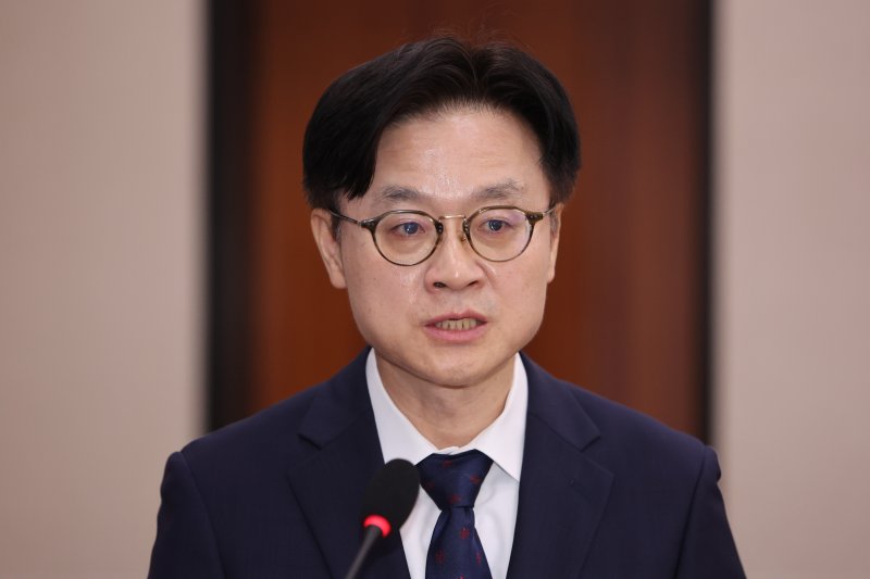 [서울=뉴시스] 김명년 기자 = 김정관 산업통상자원부 장관 후보자가 17일 오전 서울 여의도 국회 산업통상자원중소벤처기업 위원회 전체회의에서 열린 인사청문회에서 발언하고 있다. 2025.07.17. kmn@newsis.com