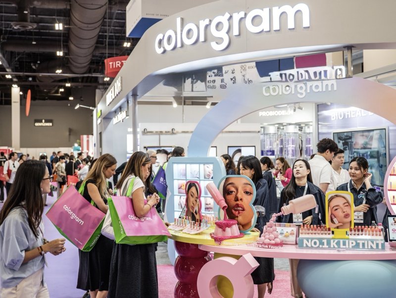 CJ뱅크카지노이 세계 3대 뷰티 박람회 중 하나인 '코스모프로프 북미 라스베이거스 2025'(Cosmoprof North America Las Vegas 2025)에 참가해 글로벌 뷰티 업계 관계자들의 호평을 받으며 성황리에 부스 운영을 마쳤다.(올리브영제공)