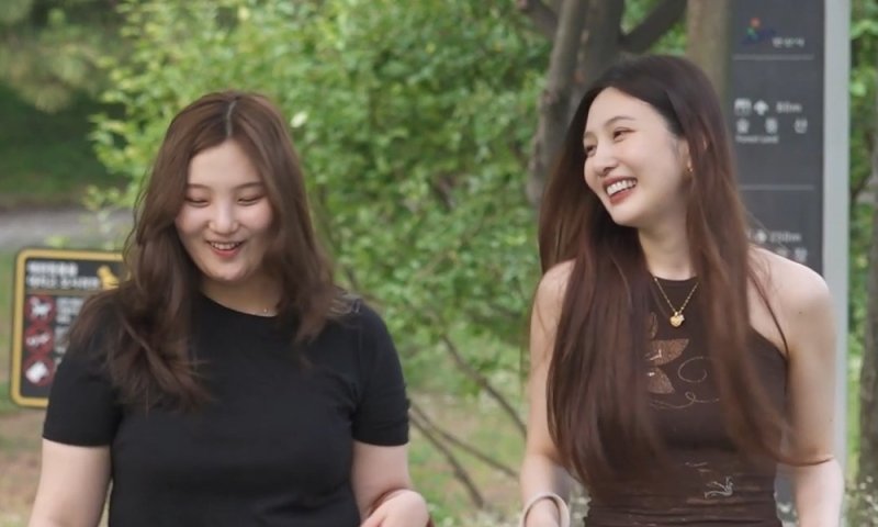 레드벨벳 조이, 붕어빵 여동생 공개…"딸 같다" 애틋한 K장녀