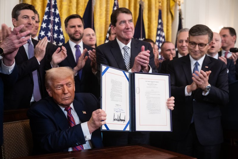 트럼프 미디어, 비트코인 20억달러어치 쟁여…이해 충돌 우려 고조