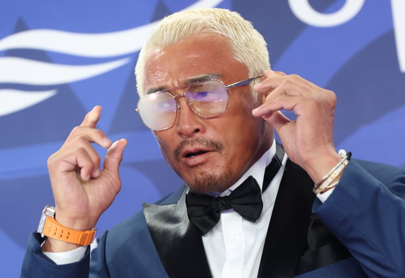 [뉴스1 ★] 추성훈 , 마초맨 ‘아조씨’의 굴욕? 안경에 강림한 예능신