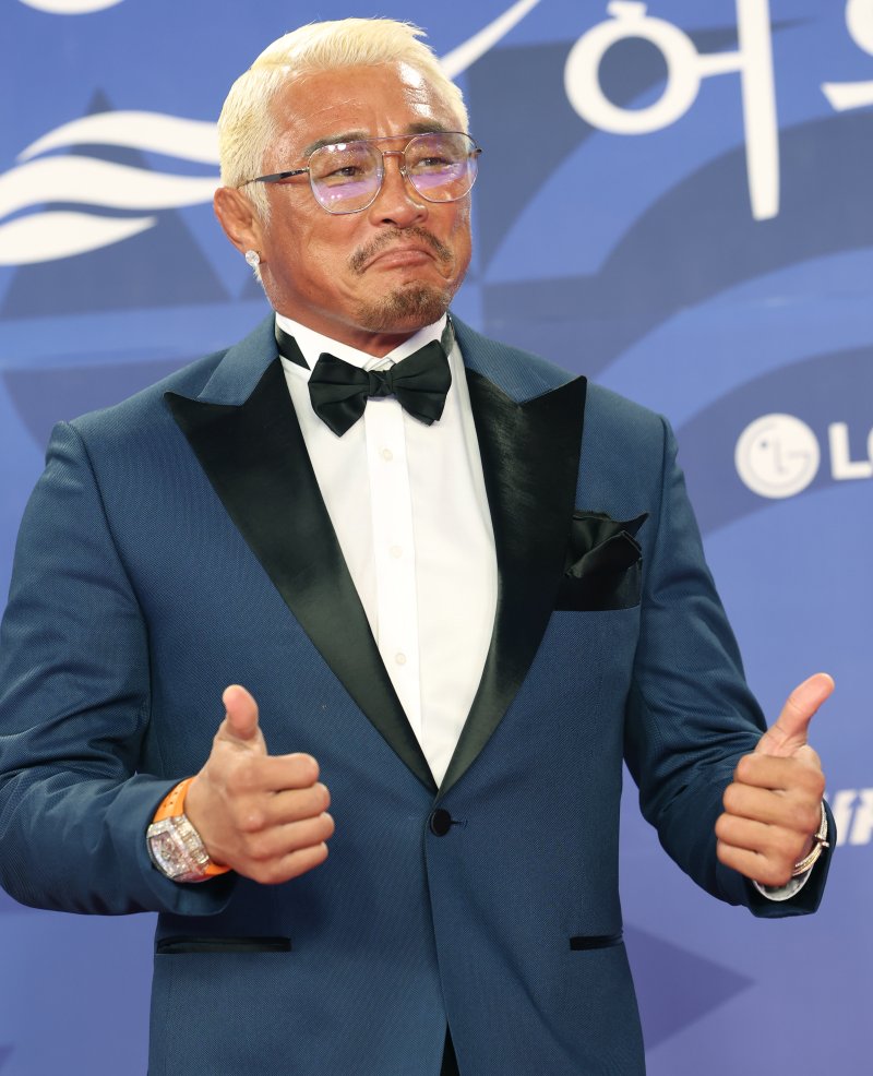 [뉴스1 ★] 추성훈 , 마초맨 ‘아조씨’의 굴욕? 안경에 강림한 예능신