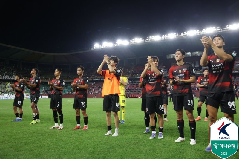 [서울=뉴시스]바카라사이트 제작 포항 데뷔전. (사진=한국프로축구연맹 제공)