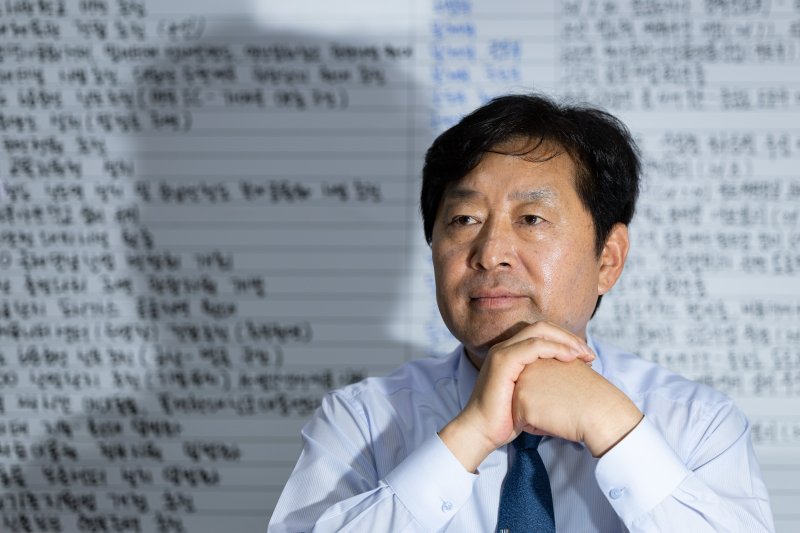 황명선 더불어민주당 최고위원 후보가 17일 서울 여의도 국회 의원회관에서 뉴스1과 인터뷰하고 있다. 2025.7.17/뉴스1 ⓒ News1 유승관 기자