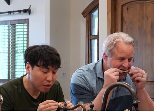 美 3대 버거 캐나다 대표 한국 양념치킨, 세계에 통할 맛