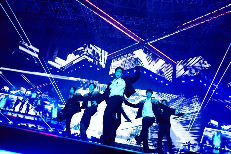 '10주년' 몬스타엑스, 인생을 스스로 책임지는 육체