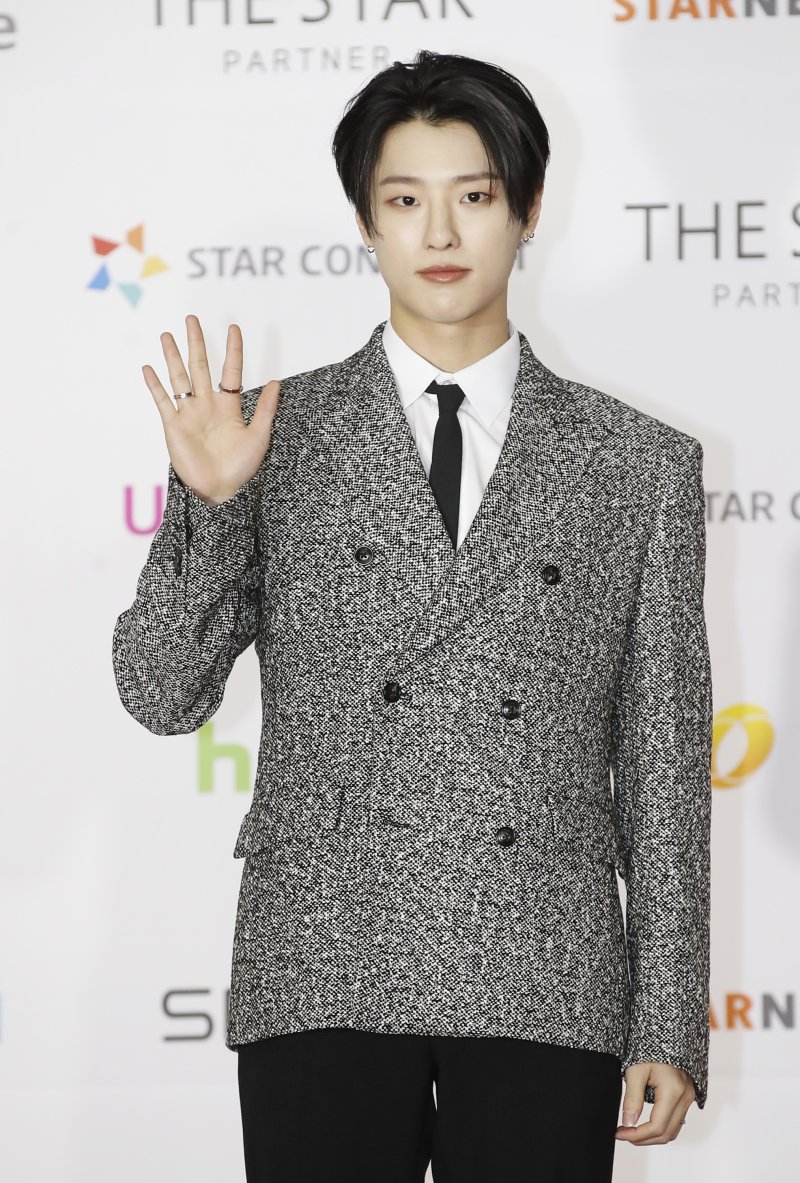 우즈, 21일 현역 제대…軍 복무 중 '드라우닝' 역주행 속 열일 행보 예고