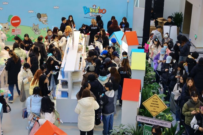 하이브, 상반기 글로벌 팝업 35개…"63만명 방문"