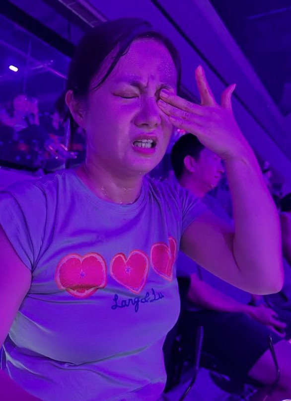 박나래, 트와이스 옆 앙증 인증샷…크롭티에 복근 과시 [N샷]