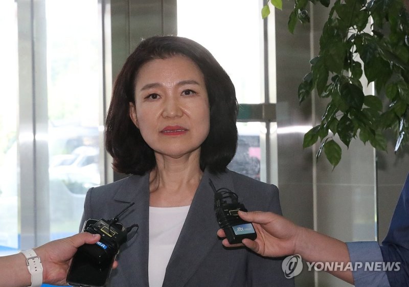 강훈식 대통령 비서실장, 이진숙 방통위원장 휴가신청 반려