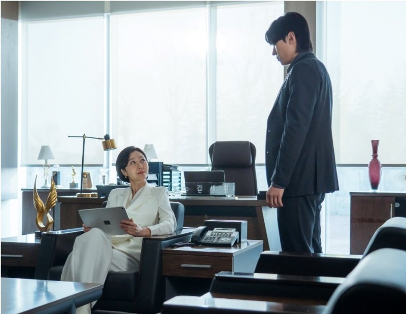 빌런 염정아·배우 도약 덱스…'아이쇼핑' 베일 벗는다(종합)