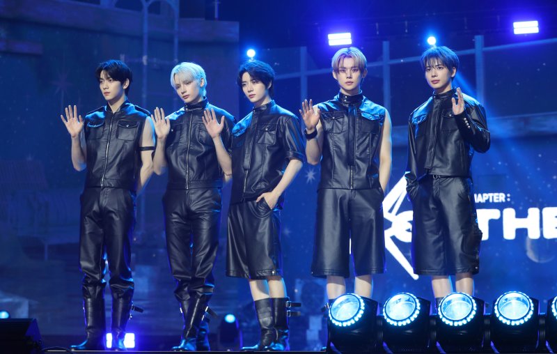 "목표는 빌보드 '핫100' 1위" TXT, 마의 7년 넘어 달린다