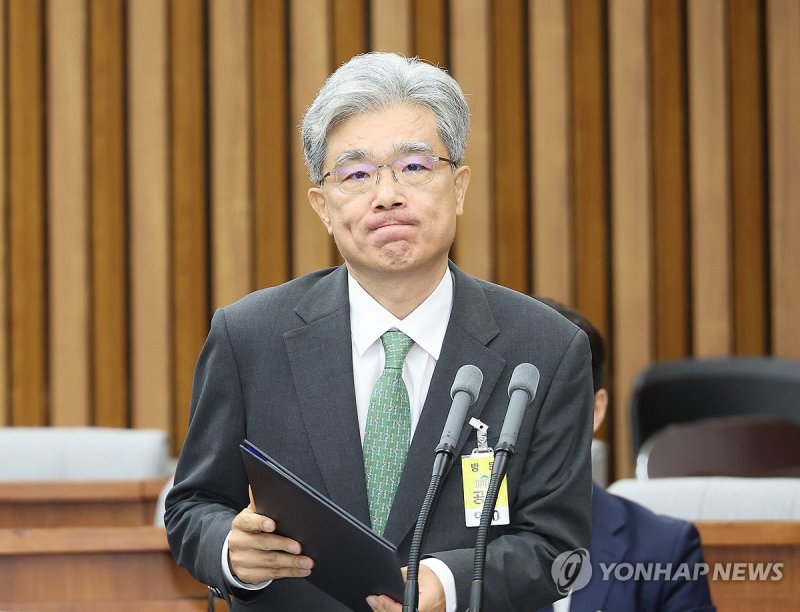 선서문 제출하러 가는 김상환 후보자 (출처=연합뉴스)