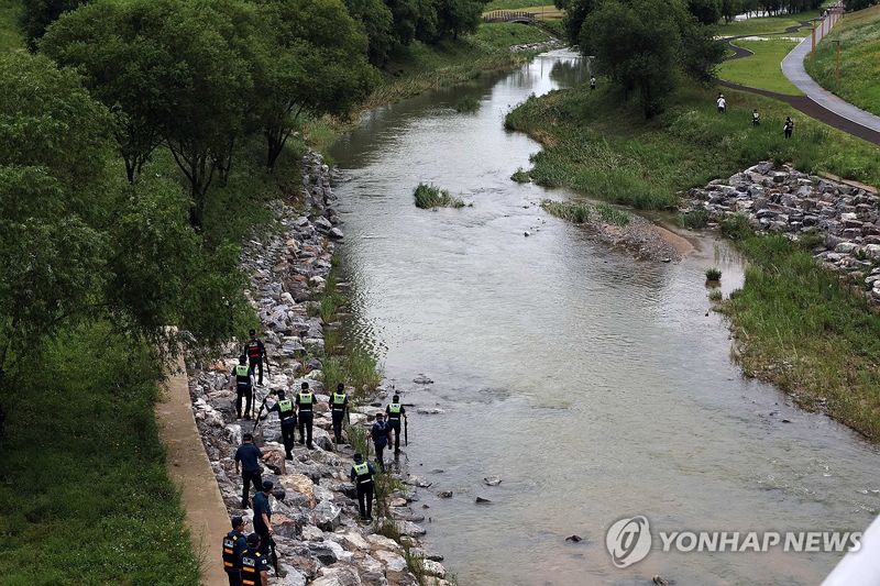 금강 인근 수풀서 발견된 시신, 인상착의가…'깜짝'