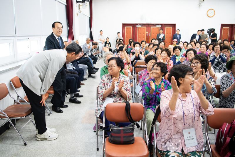 구미시, 노인 일자리 선도 도시 우뚝…전국 평가 우수