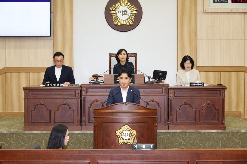 울산 동구의회는 22일 열린 제229회 임시회 제2차 본회의에서 ‘동구 2025년도 제1회 추가경정예산안’을 처리하고 7일간의 의사일정을 마무리했다.(울산 동구의회 제공. 재판매 및 DB금지)/뉴스1
