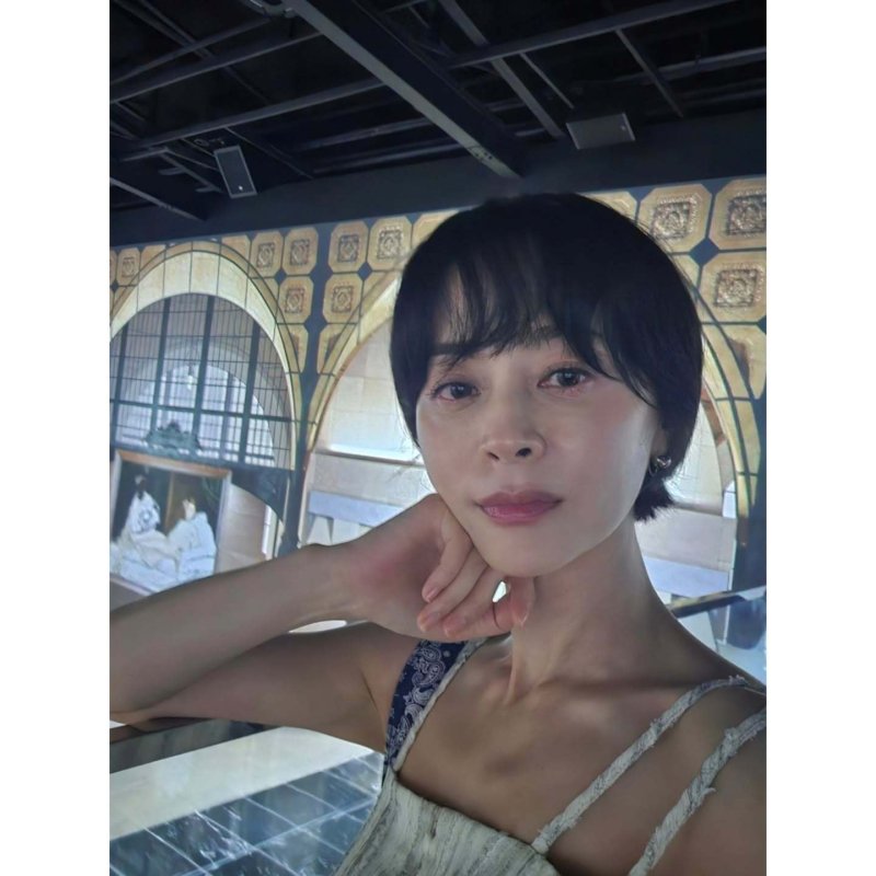 우희진, 50세 안 믿기는 여전한 청순 미모…동갑 김숙 "내 친구 중 가장 곱다"