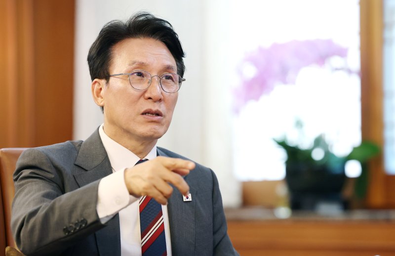 김민석 국무바카라 에볼루션가 21일 서울 종로구 정부서울청사 집무실에서 바카라 에볼루션1과 인터뷰를 갖고 있다. 2025.7.21/바카라 에볼루션1 ⓒ News1 임세영 기자