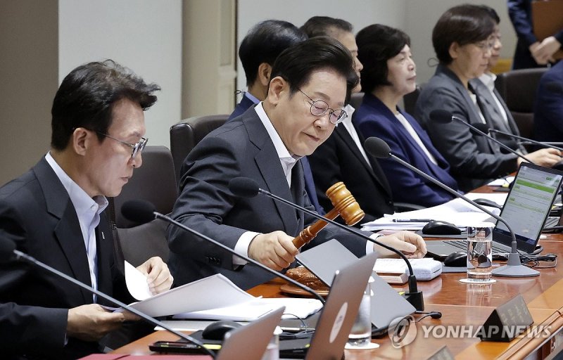 이재명 대통령 국무회의 개회 (출처=연합뉴스)