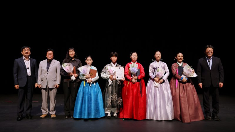 [김해=뉴시스]안전한 바카라 사이트 수상자. (사진=김해문화관광재단 제공). 2025.0723. photo@newsis.com