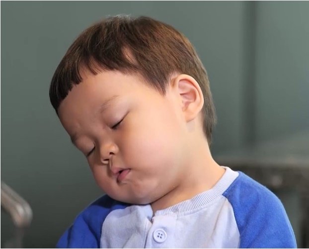 '슈돌' 25개월 정우, 졸면서 소고기 먹방…귀여움 폭발