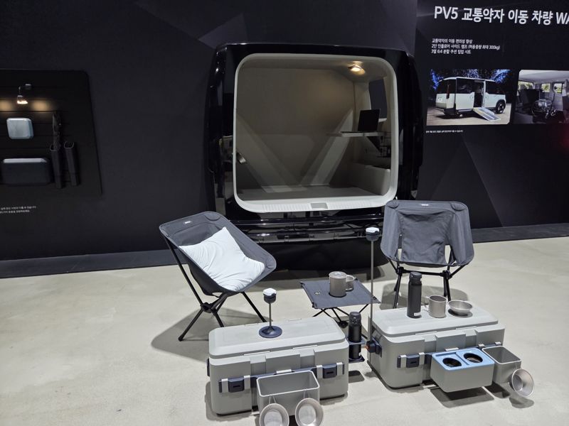 '더 기아 PV5 테크 데이' 행사장에서 PV5를 캠핑카로 활용한 모습. 박경호 기자