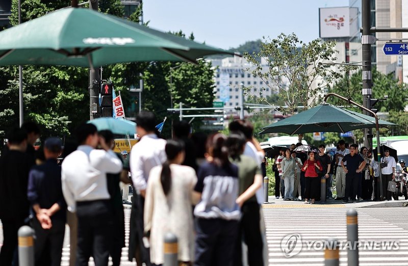 '오늘도 더워요' (출처=연합뉴스)