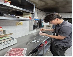 원산지 점검하는 국립농산물품질관리원 강원지원.(농관원 강원지원 제공, 재판매 및 DB금지)