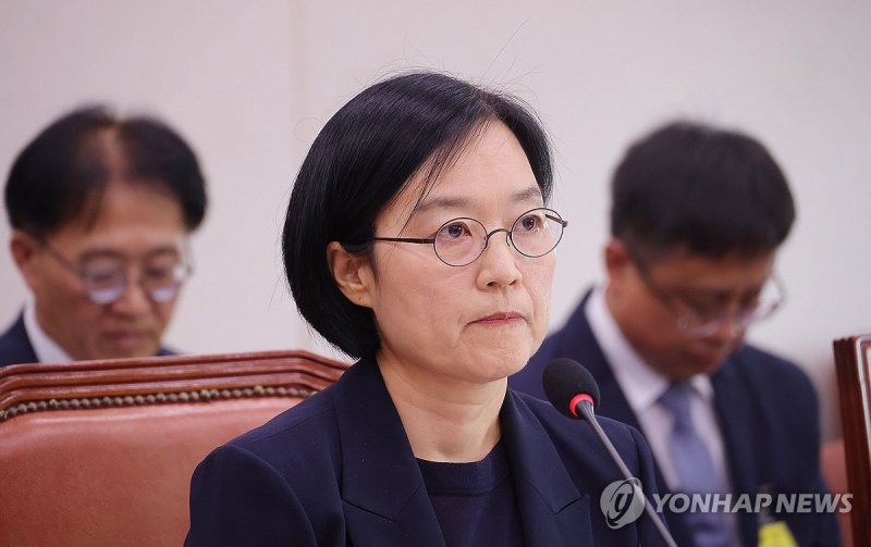 의원 질의 듣는 한성숙 장관 후보자 (출처=연합뉴스)