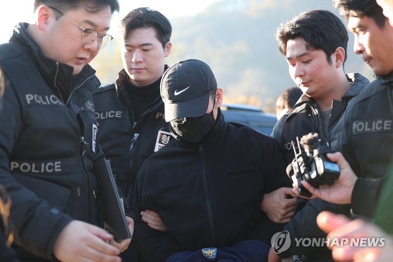 '훼손 시신' 유기 장소 찾은 군 장교 (출처=연합뉴스)
