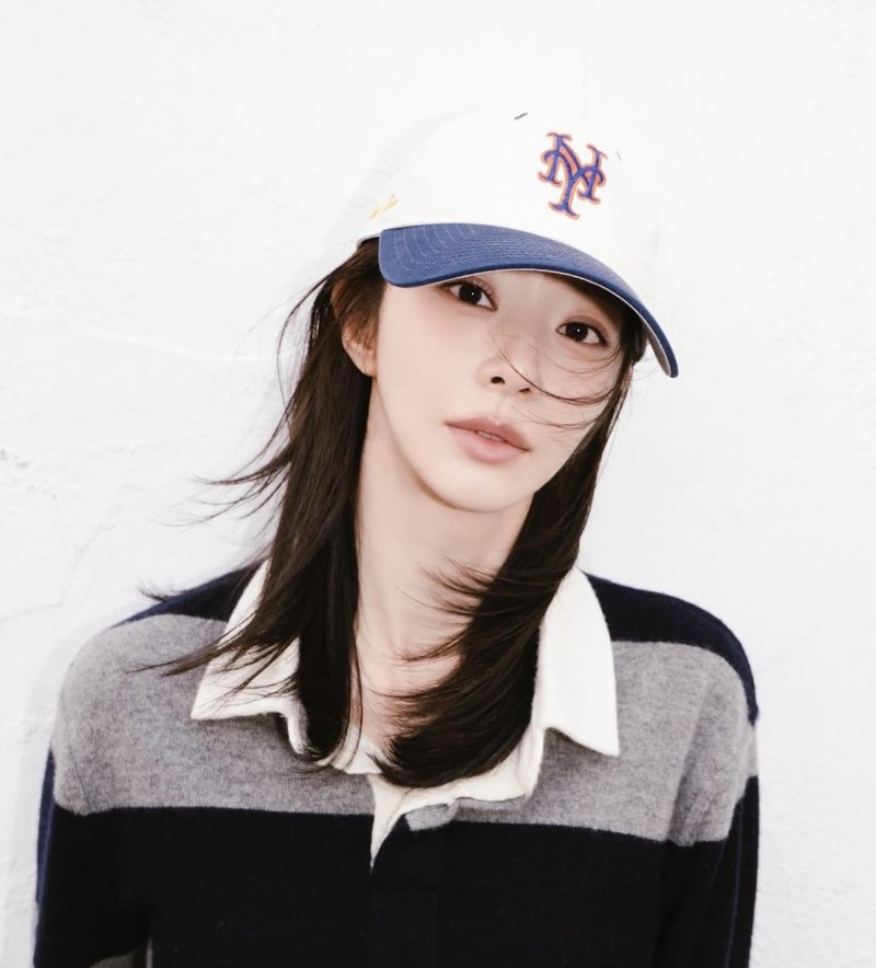 이주빈, 음료에 가려지는 '소두' 인증