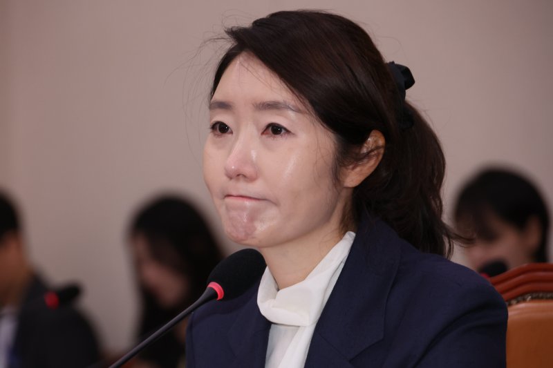 "민주당이 수박에게 졌다" 강선우 사퇴에 '李 지지자들' 분통